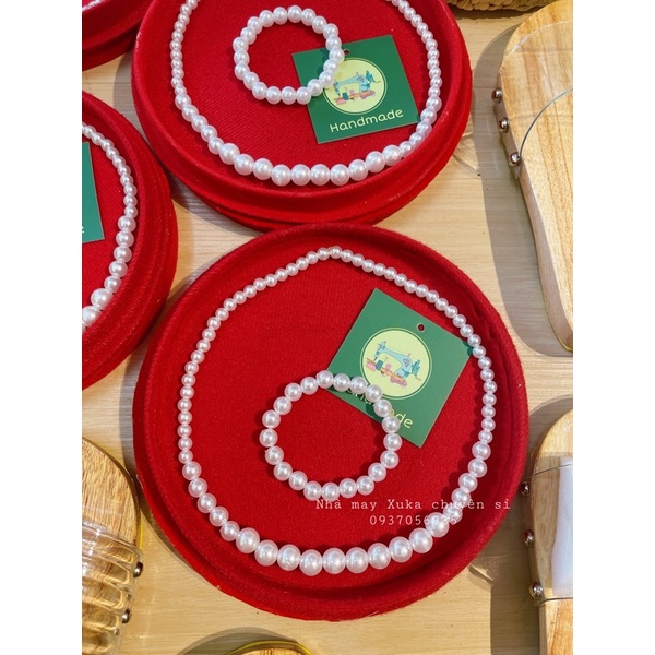 Chuỗi đeo cho bé handmade