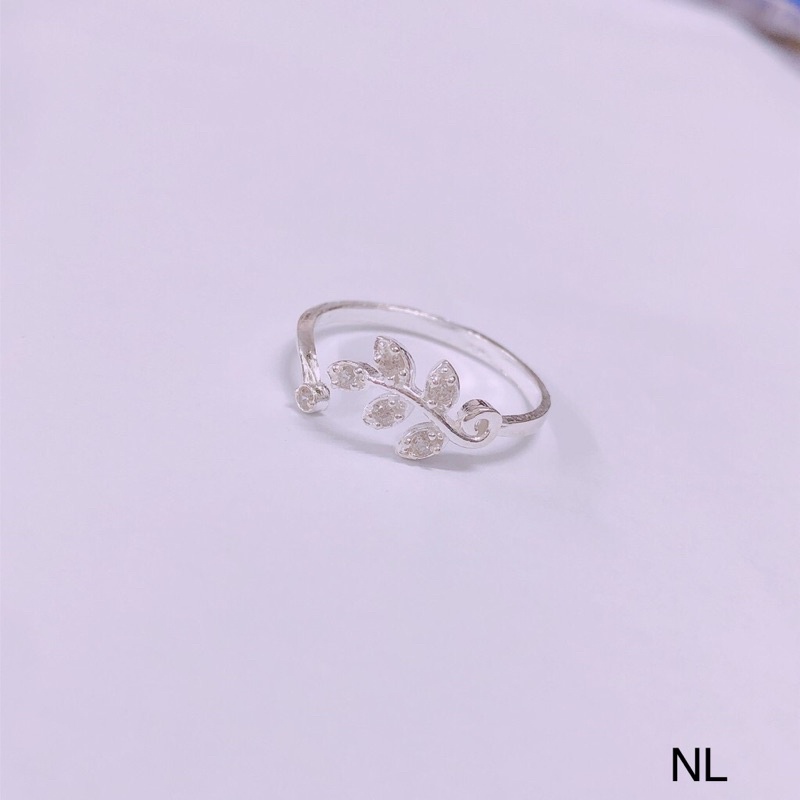 Nhẫn nữ bạc ta hình chiếc lá đính đá dạng hở dễ đeo - Kho sỉ bạc Nhất Linh