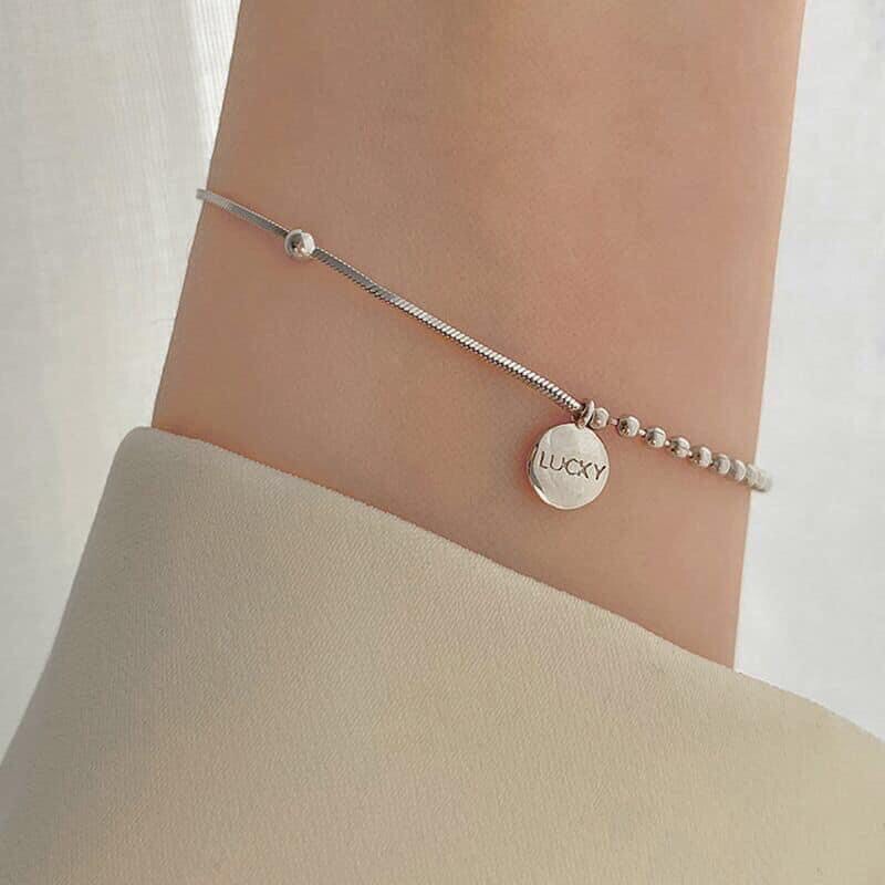 Khuyên tai may mắn