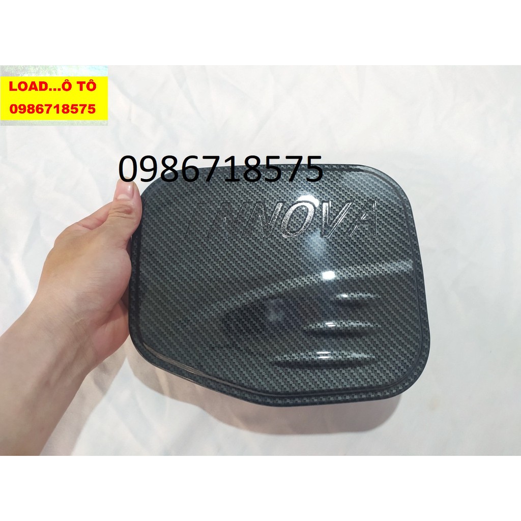 Ốp Nắp Bình Xăng Carbon Xe Toyota Innova 2022-2017 Cao Cấp Nhất Thị Trường