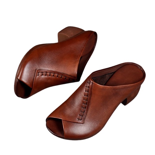 ♧(Hàng Mới Về) Dép Sandal Bít Mũi Đế Phẳng Dày Dặn Bằng Da Thật Mềm Mại Thoáng Khí Hở Mũi Phong Cách Retro Mùa Hè Cho Nữ Trung Niên Giày Thể Thao Thời Trang Năng Động Cho Nữ