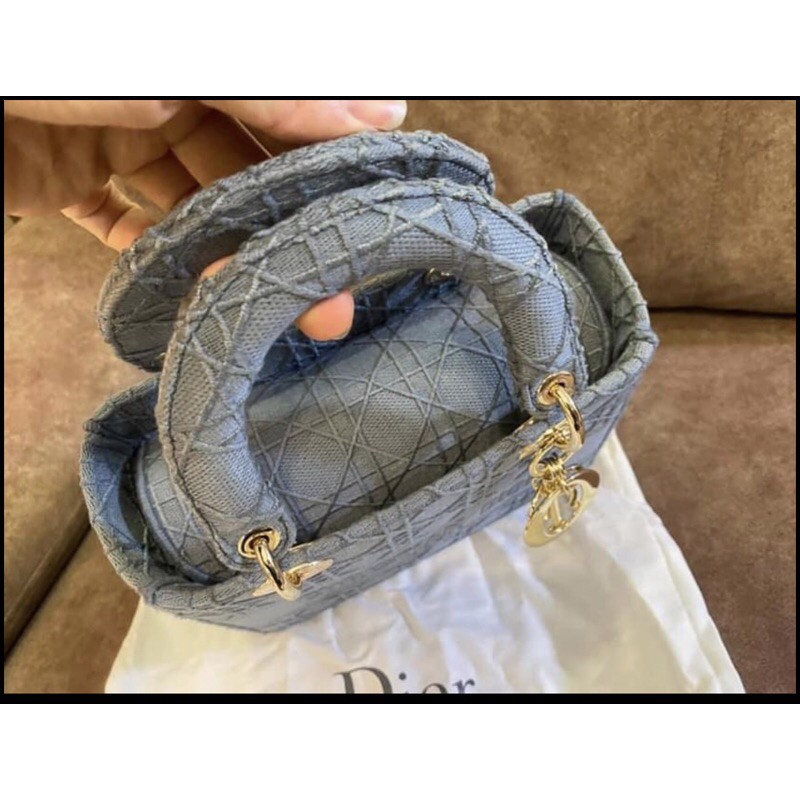 Túi vải di-or màu xanh