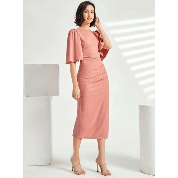 Váy zara đen sang chảnh lên dáng như ảnh mẫu