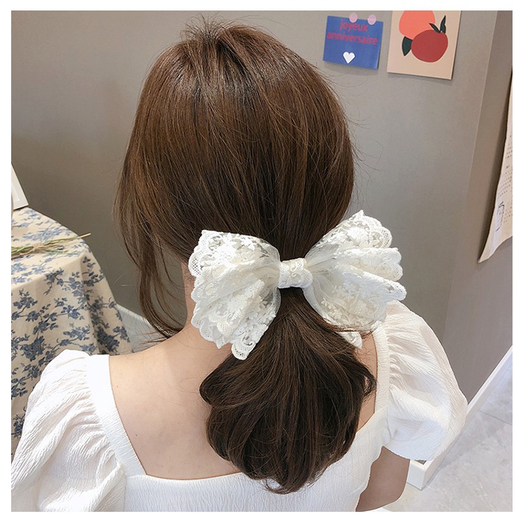 Kẹp nơ vải ren sang trọng Vintage KAH176