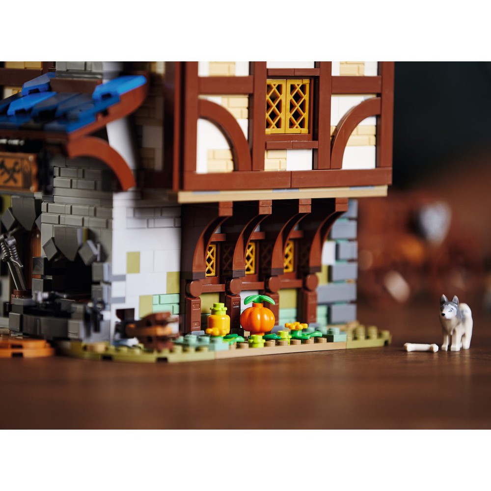 LEGO Ideas 21325 - Lò rèn trung cổ