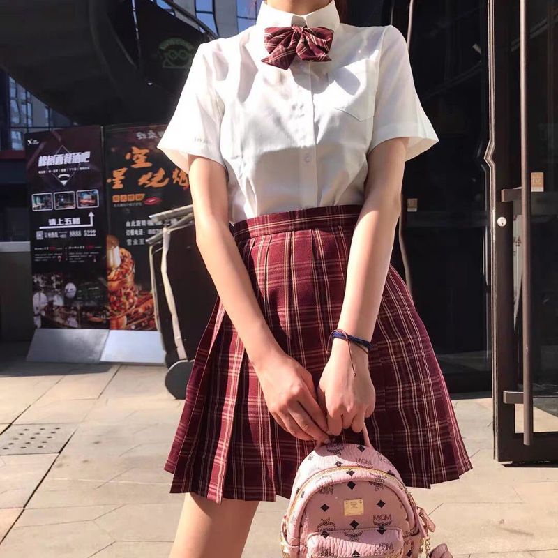 SÉT 3 MÓN VÁY KẺ CARO ,NƠ Và ÁO LOOGO THÊU NỮ