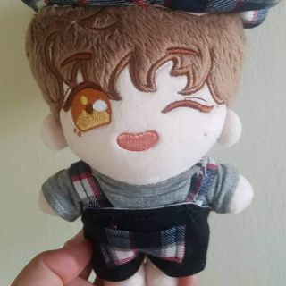 Doll Jungkook hàng fansite full outfit 15cm