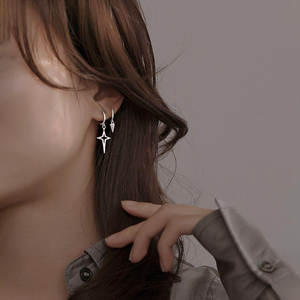 Khuyên Tai Đinh Tán Bằng Đồng Mạ Bạc Đơn Giản Cho Nữ