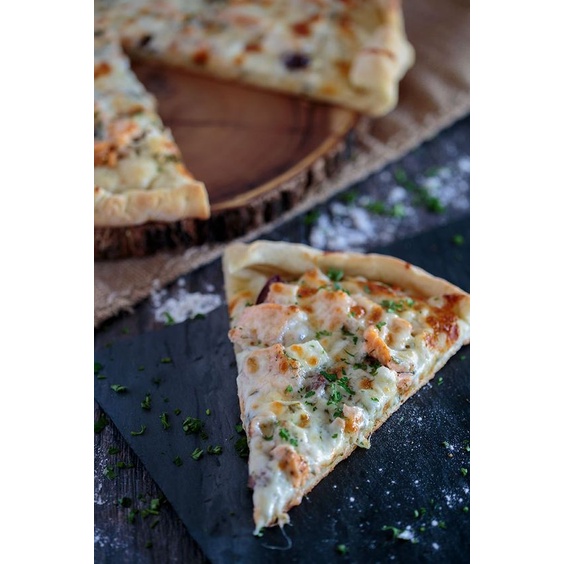 Hũ 10g lá mùi tây/ ngò tây - Parsley (làm bánh mì bơ tỏi Hàn Quốc, salad, pizza, hầm, nướng)