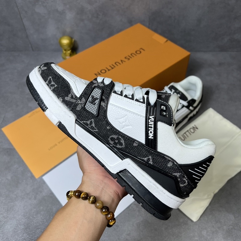 GIÀY LV ĐEN TRẮNG LAI AU CAO CẤP 1:1