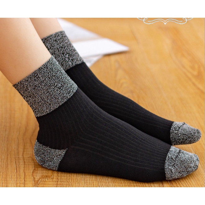 Vớ kim tuyến cổ cao Nữ phong cách thể thao, đường phố, năng động.