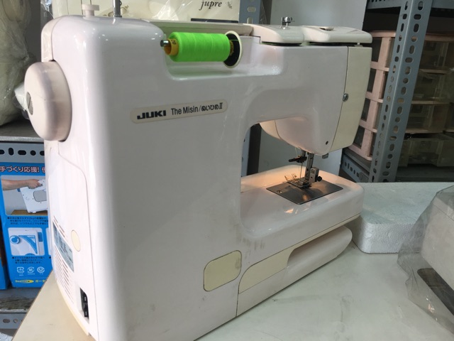 MÁY MAY GIA ĐÌNH ĐA NĂNG JUKI THÊU VẮT SỔ CUỐN BIÊN CHẬP KHUY NÚT NHẬT BẢN