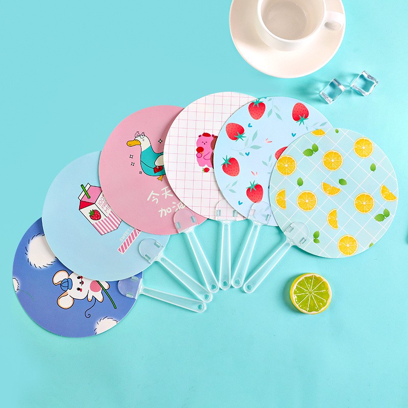Quạt nhựa cầm tay mini tròn cute nhiều hình dễ thương