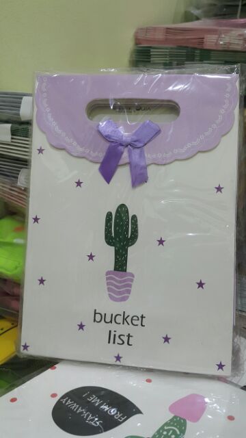 Túi quà giấy dễ thương | BigBuy360 - bigbuy360.vn