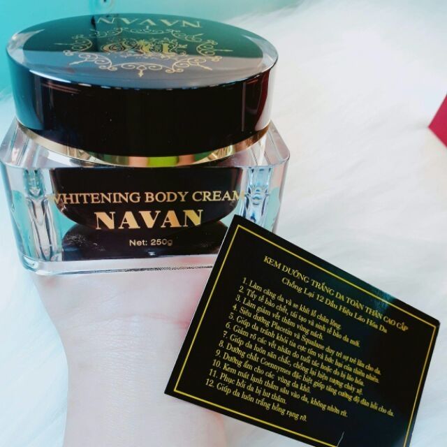 Kem body Navan ban đêm