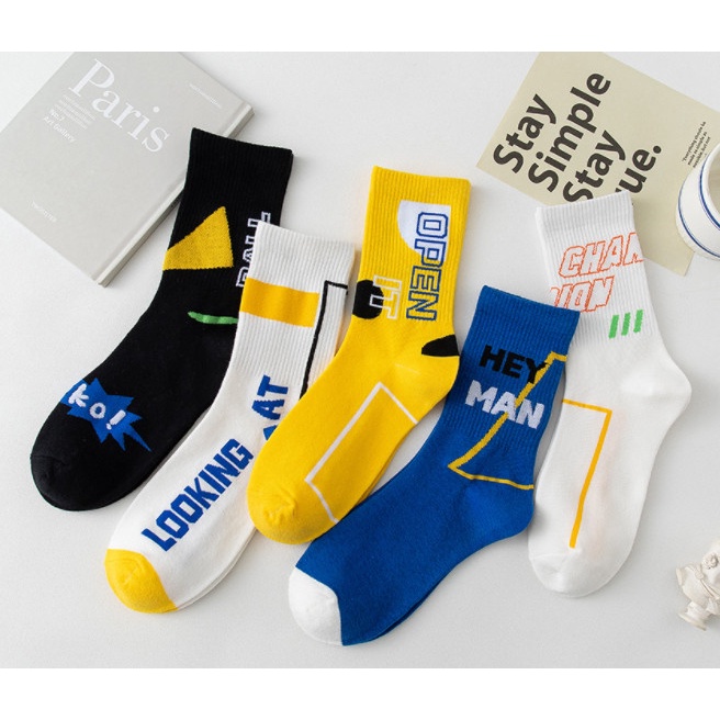 Vớ thể thao cao cổ Nam Nữ phong cách trẻ trung, năng động, cá tính.