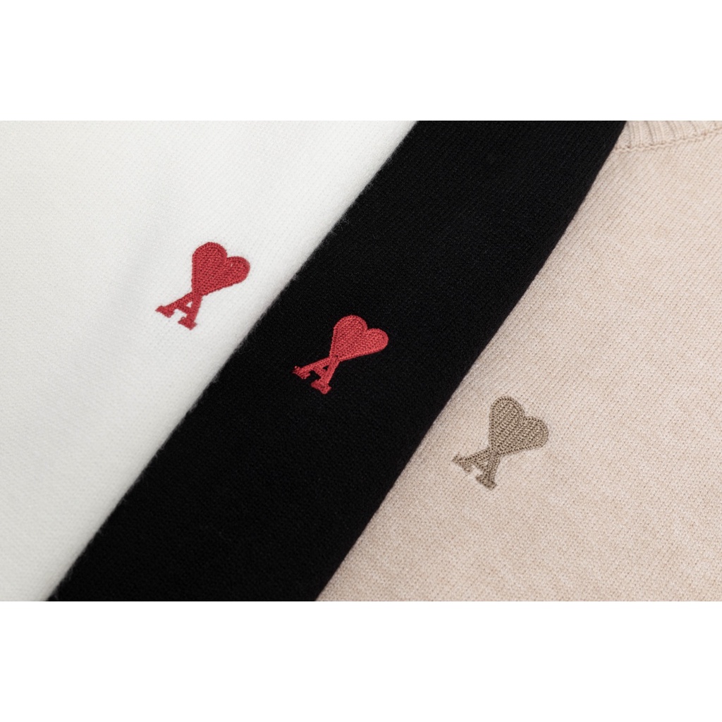 ❤❀  ❤ Áo Sweater Unisex Cổ Tròn Dài Tay Thêu Hình Trái Tim Thời Trang