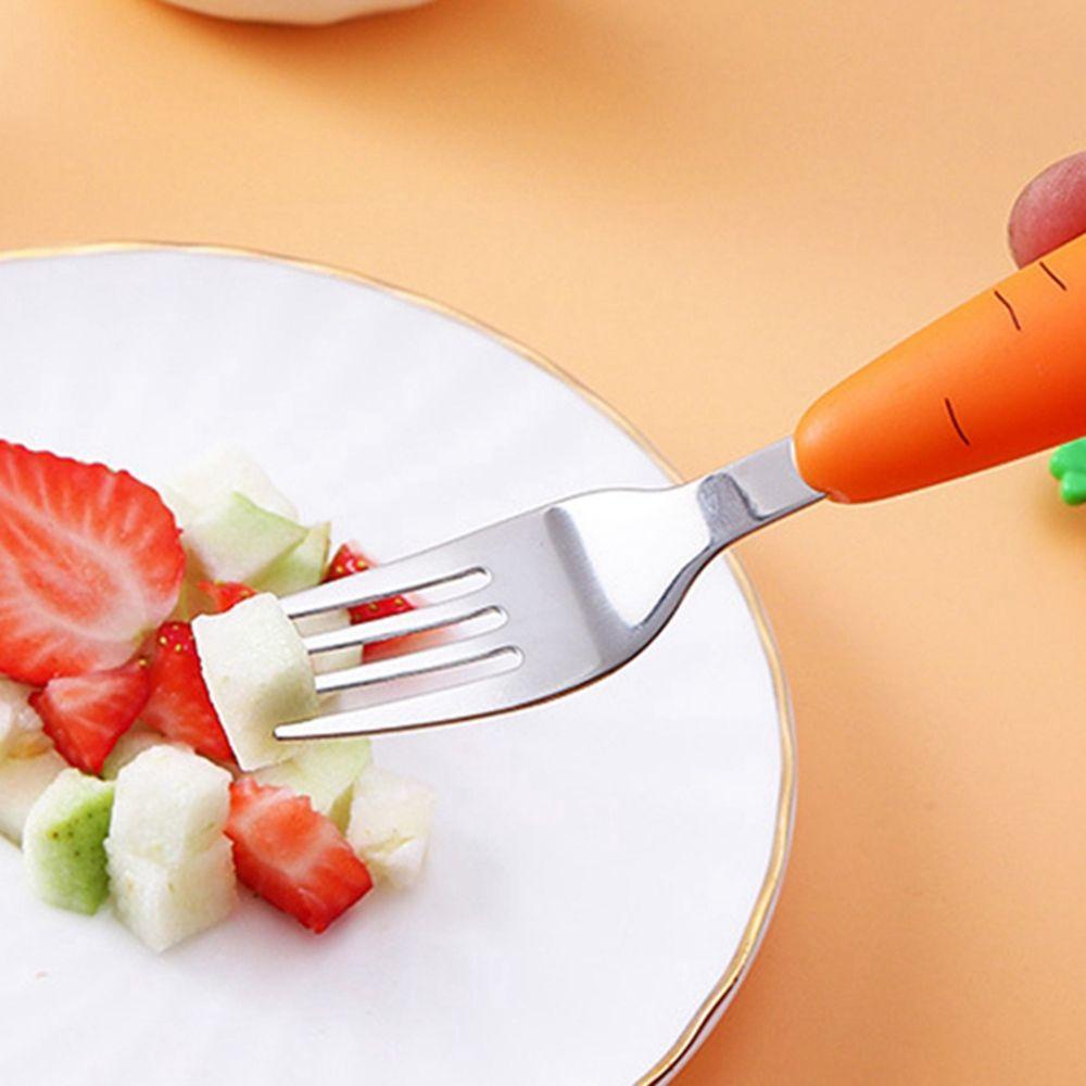 Bát Ăn Bằng Thép Không Gỉ Hình Củ Cà Rốt Dễ Thương Cho Bé