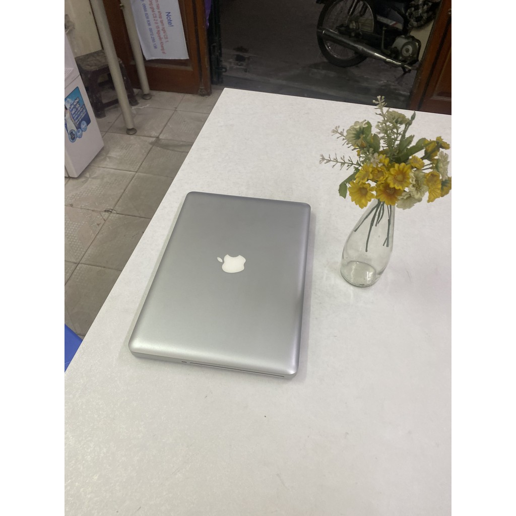 Mácbook Pro Vỏ Nhôm 2010 8GB Ram / SSD 128Gb / Logo Quả Táo Phát Sáng + Phím Led Cực Đẹp Sang Chảnh | BigBuy360 - bigbuy360.vn