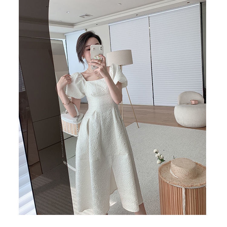 Đầm Lửng Tay Phồng Cổ Vuông Ôm Eo Phong Cách Hàn Quốc Mới 2022