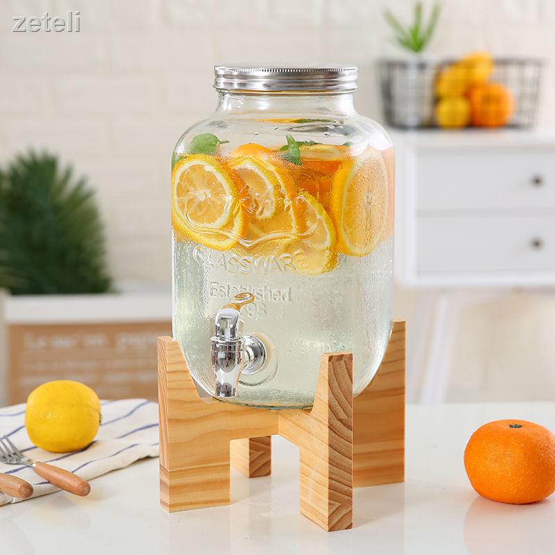 Bình đựng nước ép 4L bằng chất liệu thủy tinh kèm giá đỡ bằng gỗ tiện dụng