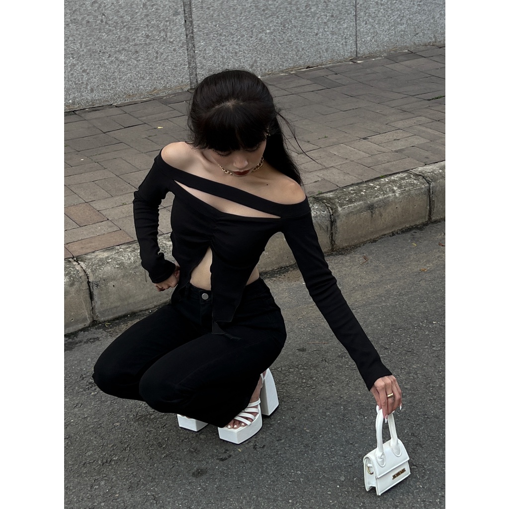 Áo trẹt vai cá tính - Enda Top - DEPASS