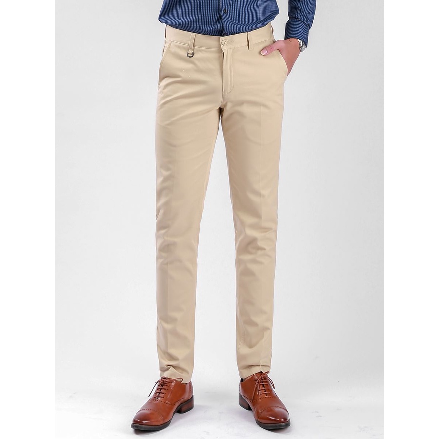 Quần dài Khaki Aristino AKK01707 dáng Slim fit - Nên giảm 1 size so với dáng Slimfit thông thường