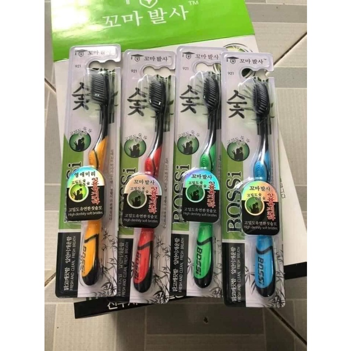 Bàn Chải Đánh Răng Than Tre Hoạt Tính Hàn Quốc BOSSI NO921