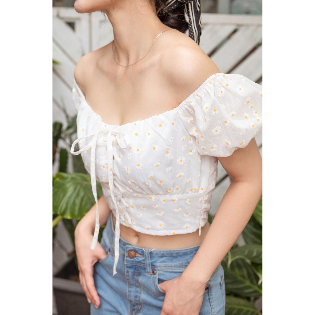 Áo croptop HEYBEE họa tiết hoa, chất liệu đũi mềm mát (2 màu) Amber Top HT430