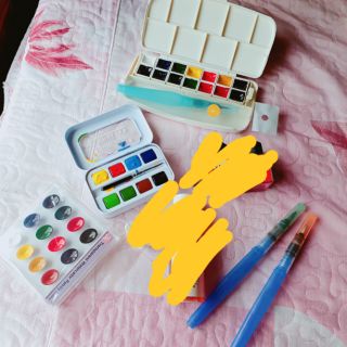 Thanh lý họa cụ đã qua sử dụng