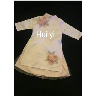 Áo dài cách tân cho mẹ và bé