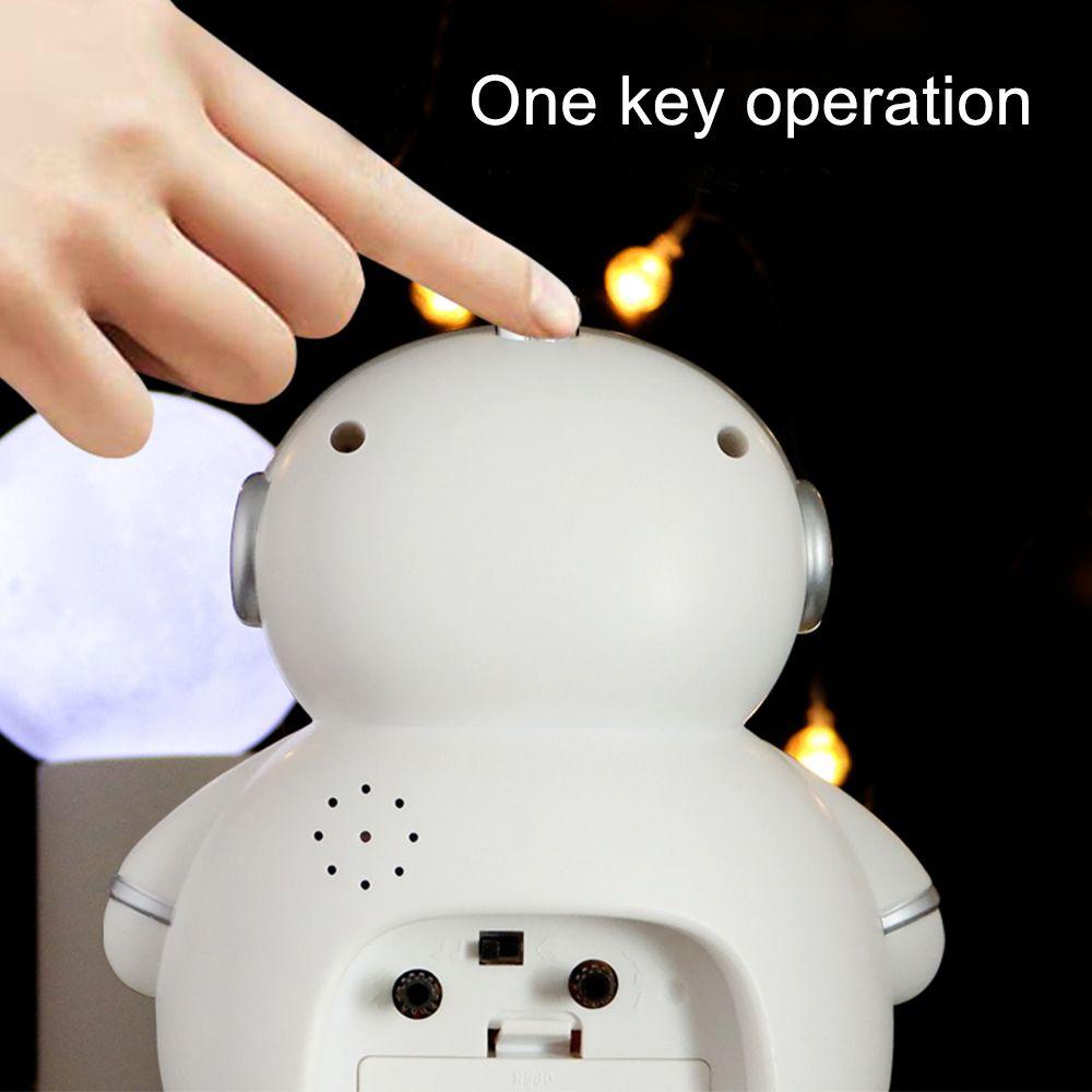 Đồng Hồ Báo Thức Hình Phi Hành Gia Không Ồn Có Đèn Nền Trang Trí Nhà Cửa