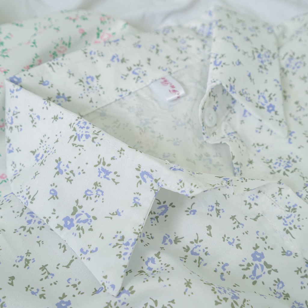 LEEVA - Áo sơ mi nữ tay ngắn phối họa tiết hoa nhí phong cách nhẹ nhàng A251