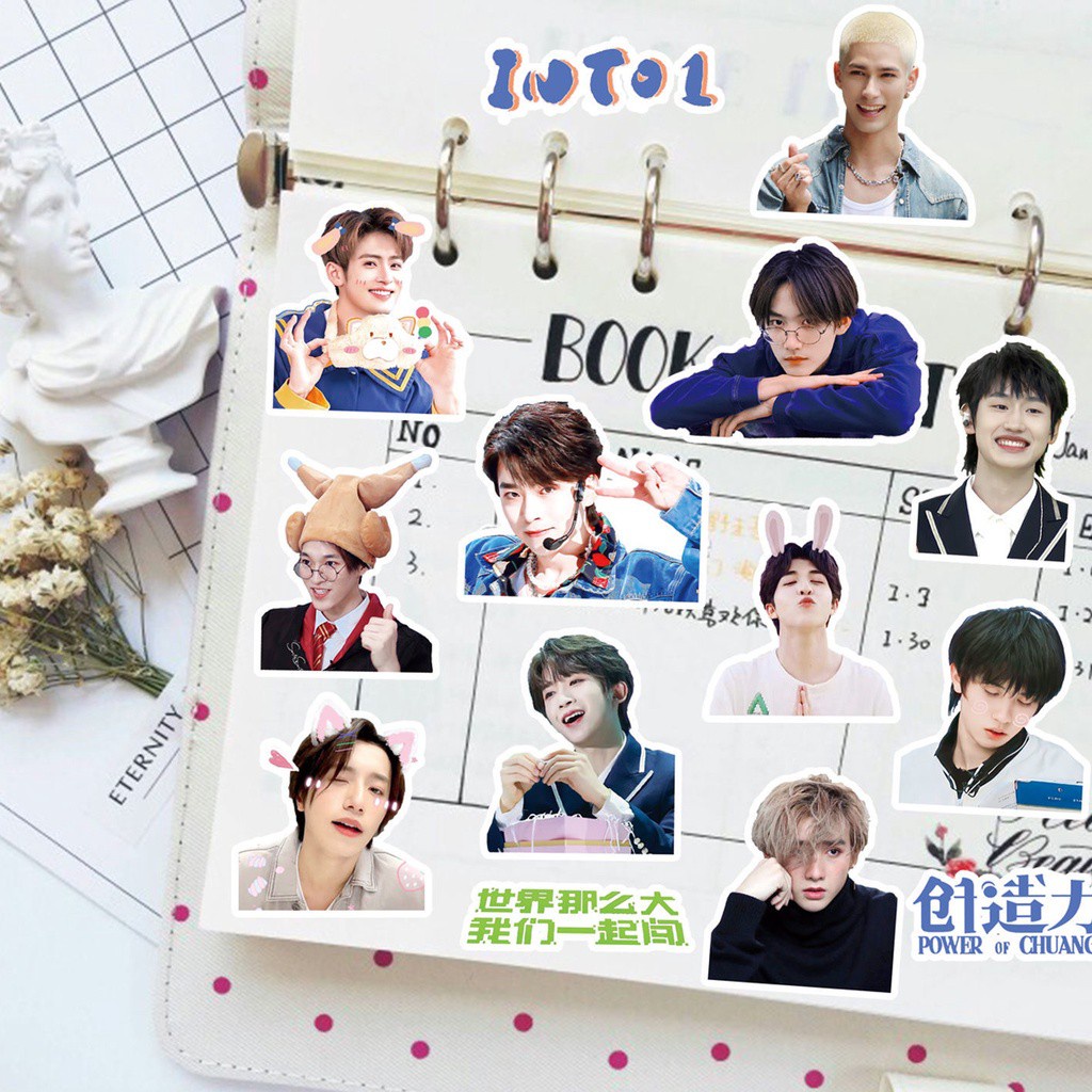 Miếng dán trang trí hình SANTA ZHOUKEYU Mika Liu Yu AK Lin Mo INTO1