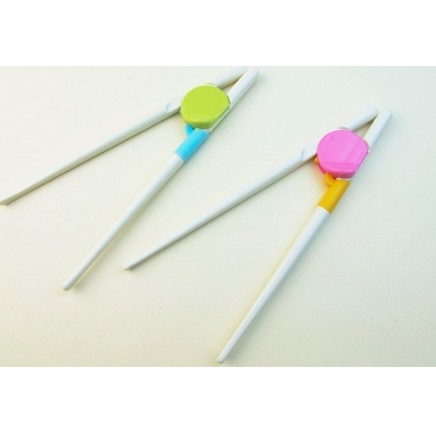 Đũa tập ăn cho bé khởi đầu