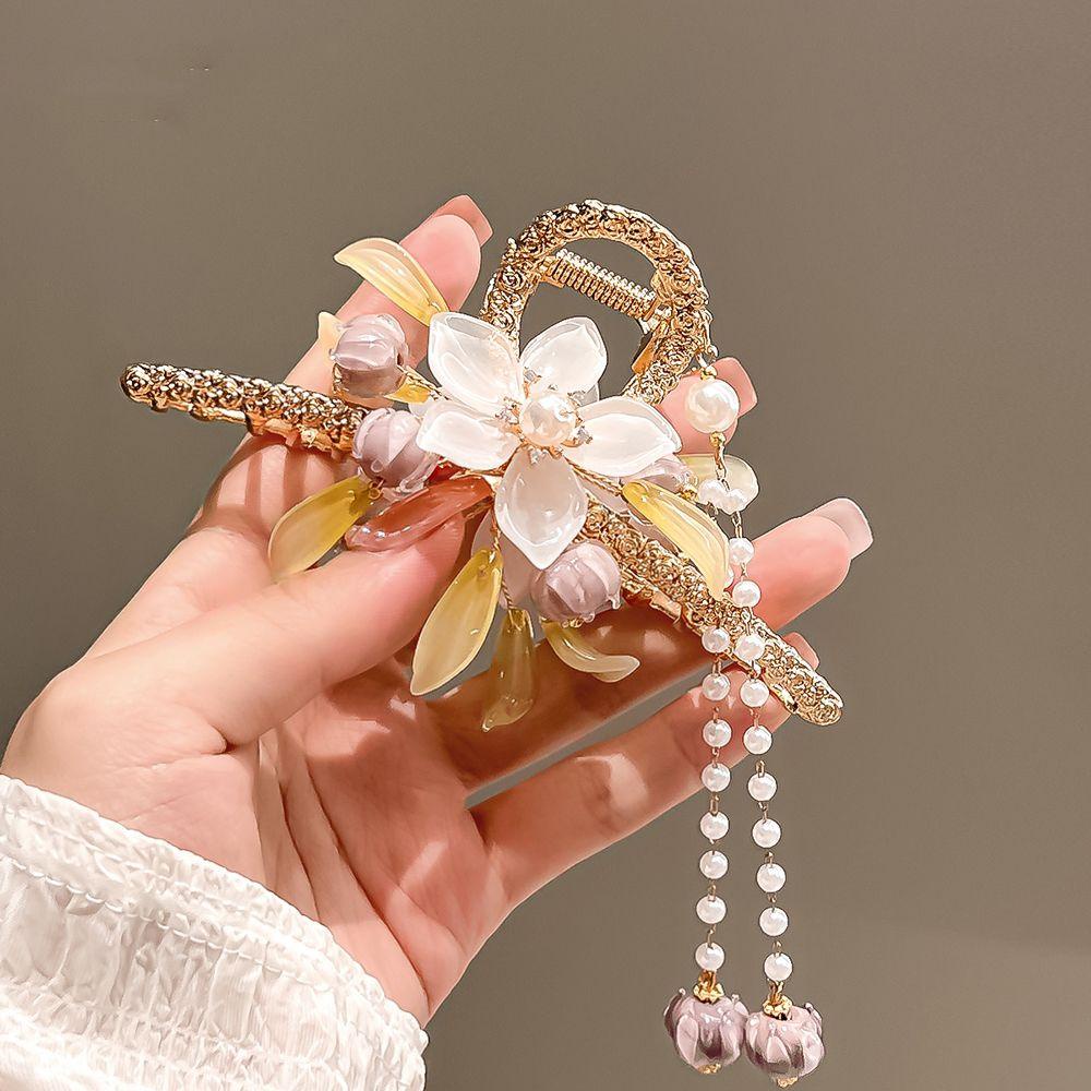 Kẹp Tóc Hình Cá Mập Phối Tua Rua Phong Cách Cổ Điển Sang Trọng WMES15H Dành Cho Bạn Nữ