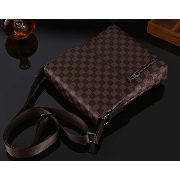 Túi đeo chéo da nam thời trang BEE GEE UV1