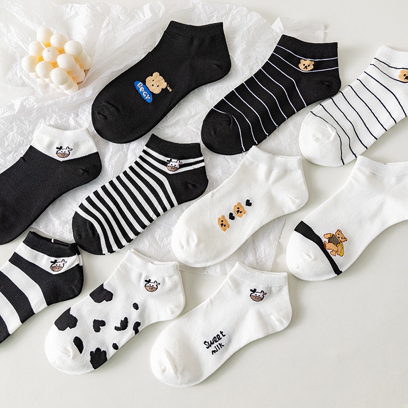 Tất vớ nữ cổ thấp cotton mỏng thoáng hoạ tiết Gấu và Bò sữa màu đen dễ thương