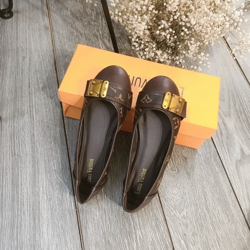 Giày bệt hoa nâu LV fullbox đẹp đủ size 35-38 nha