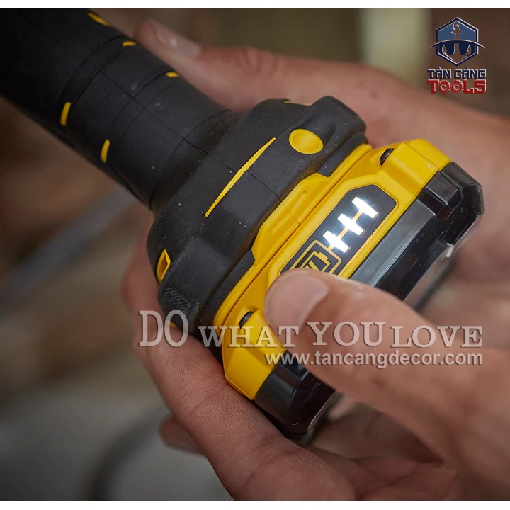 Đèn Pin Dùng Pin 20V Stanley FatMax SCL020-KR ( Thân Máy )