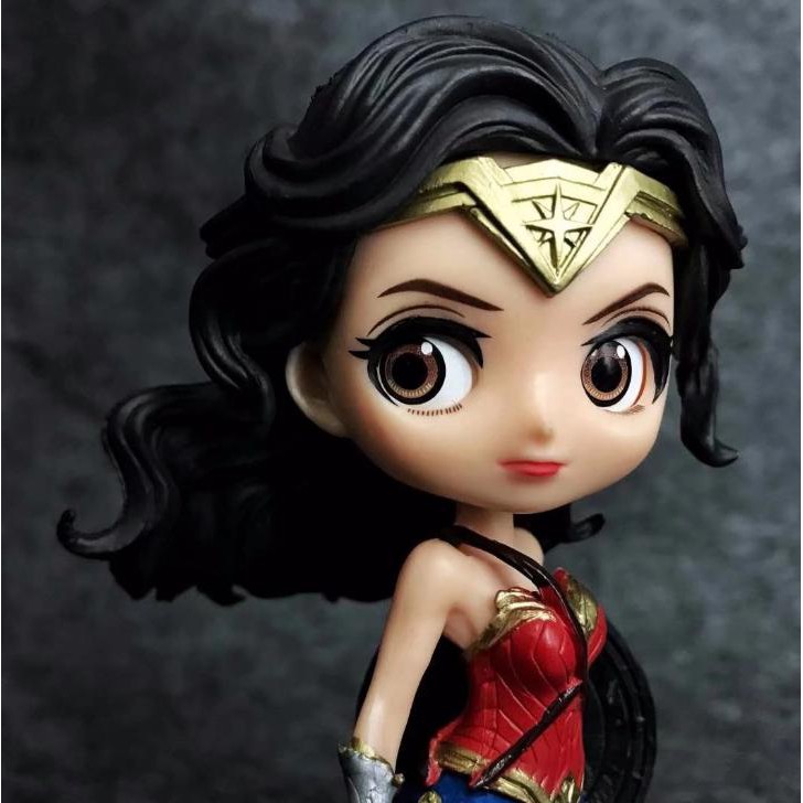 MÔ HÌNH QPOSKET WONDER WOMAN ĐỎ 15CM