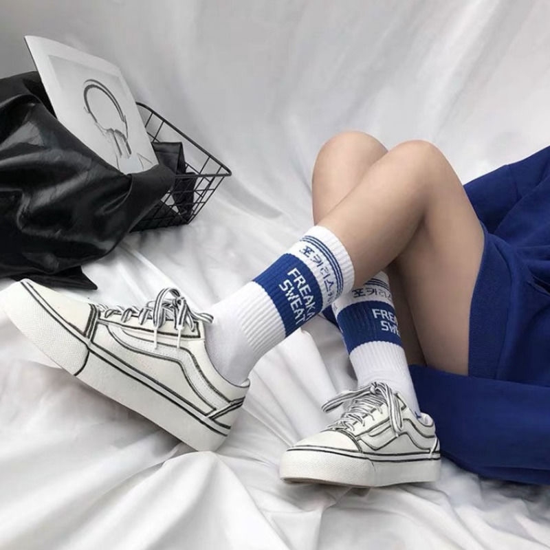 Vớ thể thao kẻ sọc xanh dương thời trang cho nam và nữ