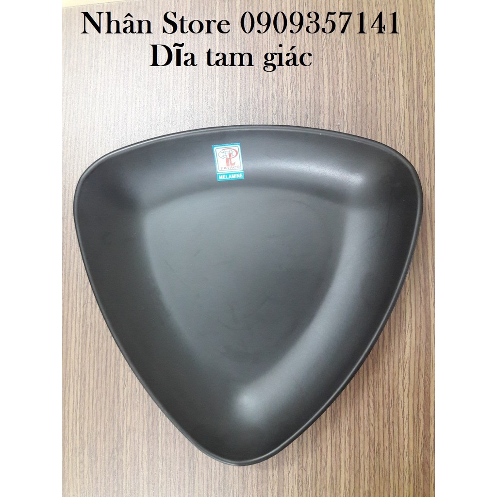 Dĩa tam giác Melamine màu đen nhám đơn giản sang trọng tinh tế MS07