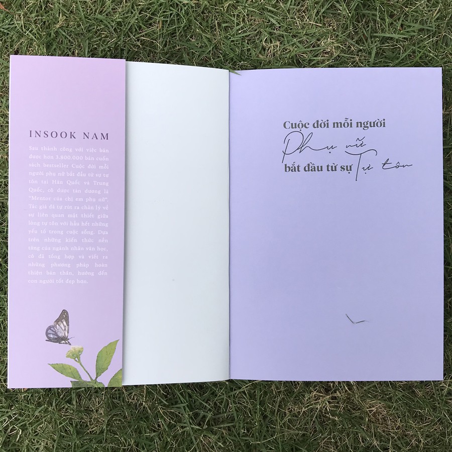Sách - Cuộc Đời Mỗi Người Phụ Nữ Bắt Đầu Từ Sự Tự Tôn (Kèm Bookmark) | BigBuy360 - bigbuy360.vn