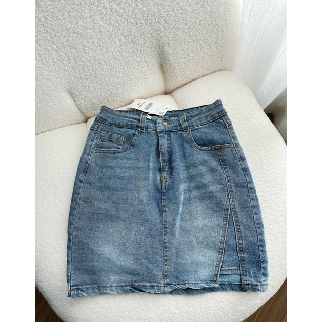 CHÂN VÁY JEANS CÓ QUẦN TRONG