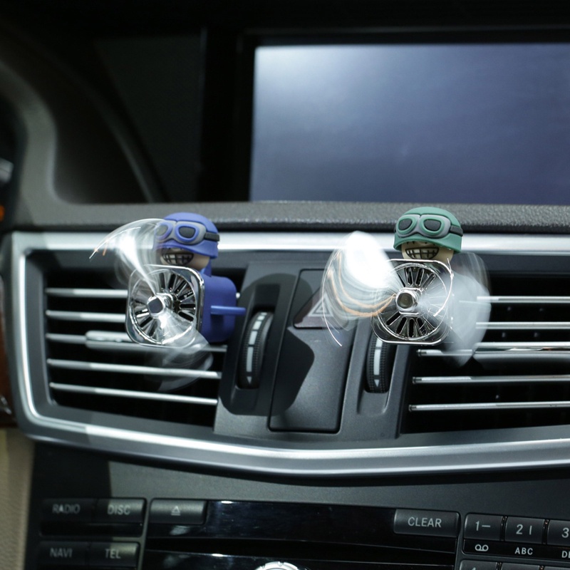 Giá Đỡ Máy Điều Hòa Xe Hơi Hình Phi Công Chất Lượng Cao