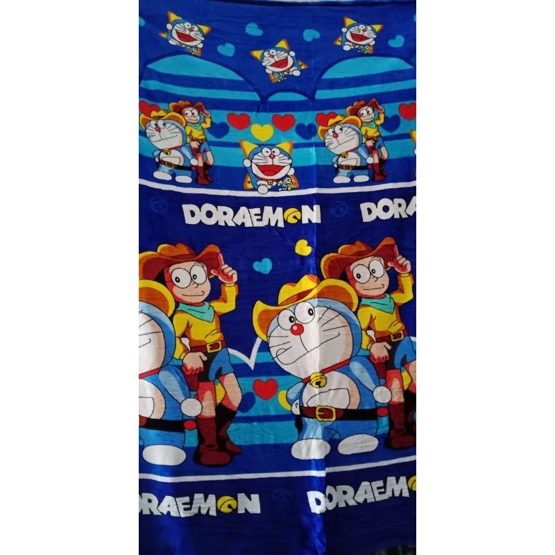 Chăn Bông 150x200 Họa Tiết Doraemon / Captain America / Spiderman / Quả Bóng Độc Đáo