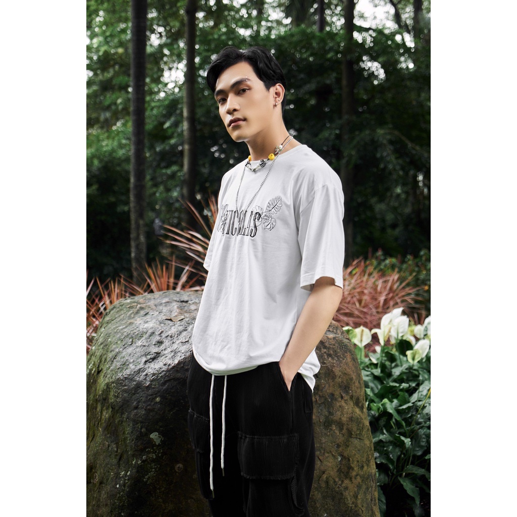 Áo thun Unisex thêu họa tiết VICOLAS vải cotton thoáng mát co giãn trắng đen - VICOLAS T-SHIRT