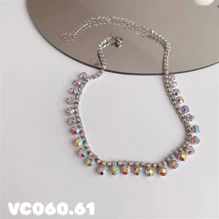 vòng cổ đính đá sang trọng