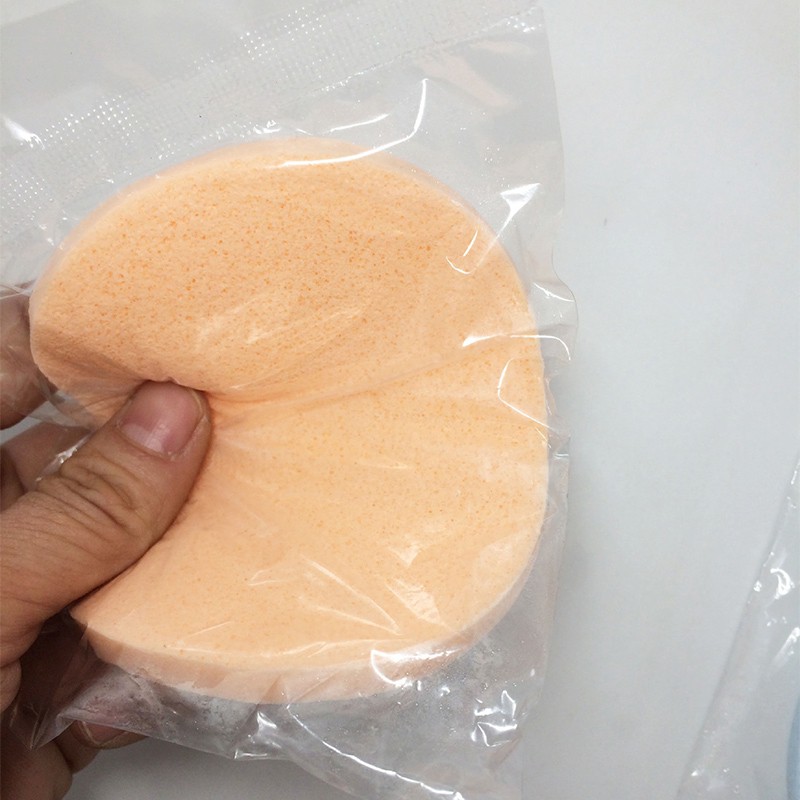 Bọt biển rửa mặt dịu nhẹ và tiện lợi